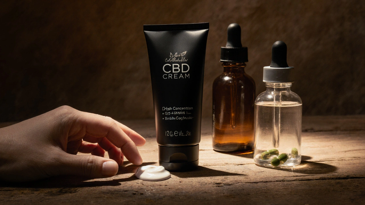 Stilleben mit CBD‑Creme‑Tube, Öl‑Flasche und Kapseln auf Holztisch.