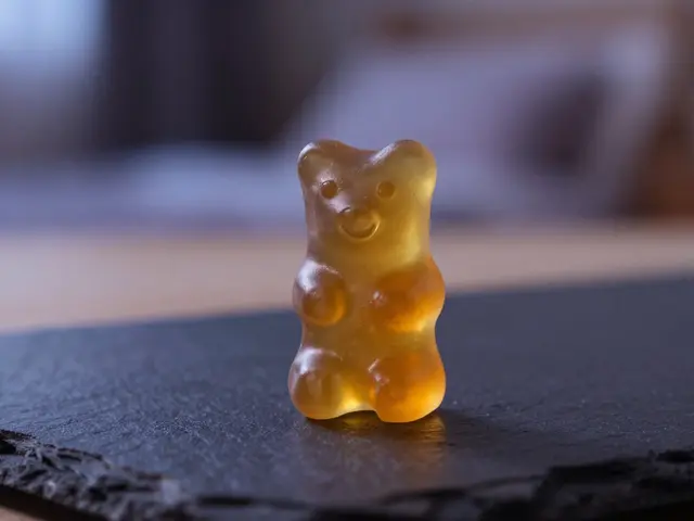 Macht 20 mg CBD müde? Wirkung, Dosierung und Tipps für besseren Schlaf